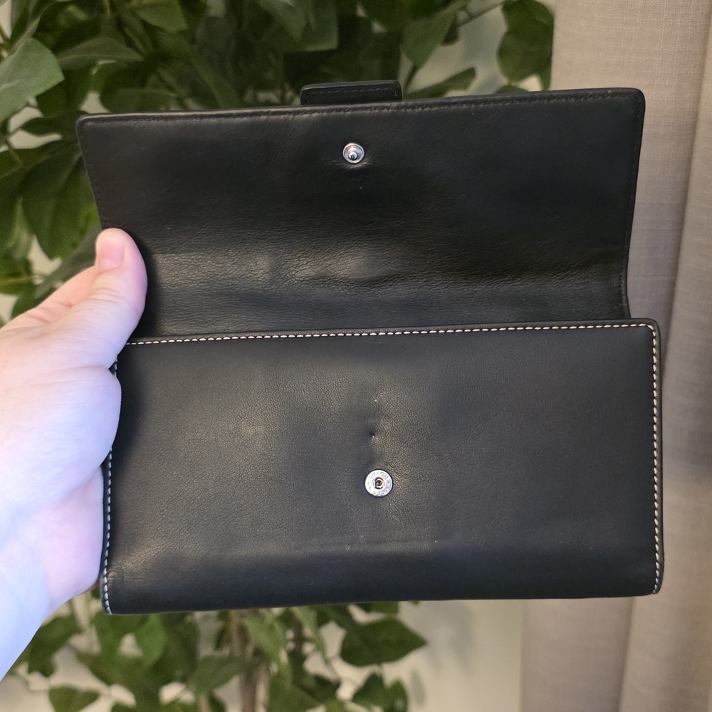 Coach Soho Black Leather Wallet with Silver Hardware - Picture 8 of 8